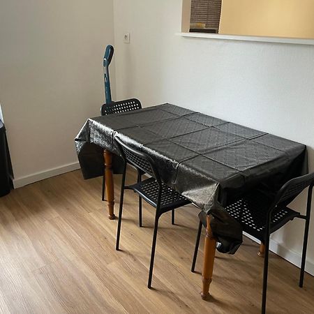 Hexagone Wifi Un Sejour A Part Apartment Longeville-les-Metz Luaran gambar