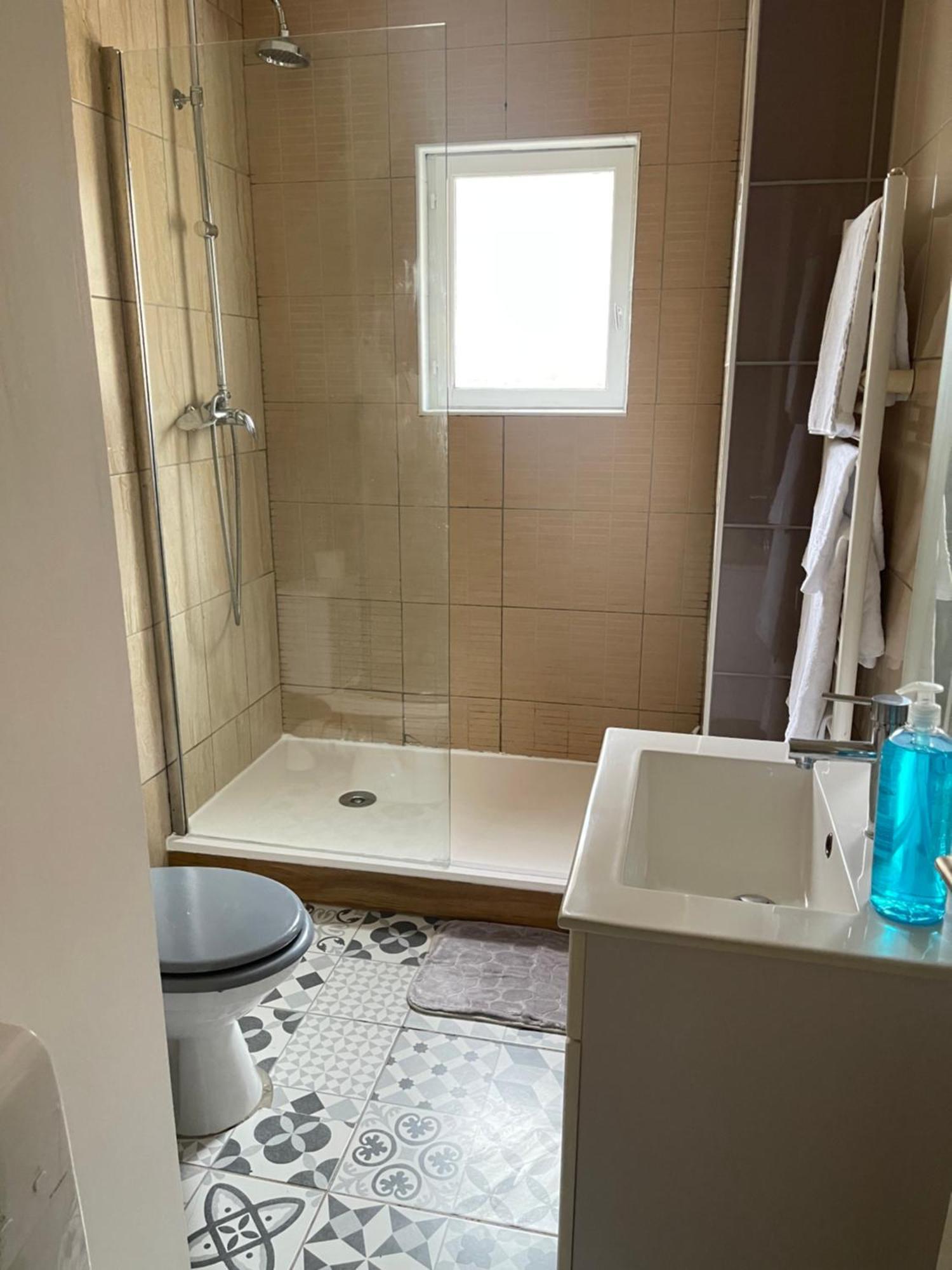 Hexagone Wifi Un Sejour A Part Apartment Longeville-les-Metz Luaran gambar