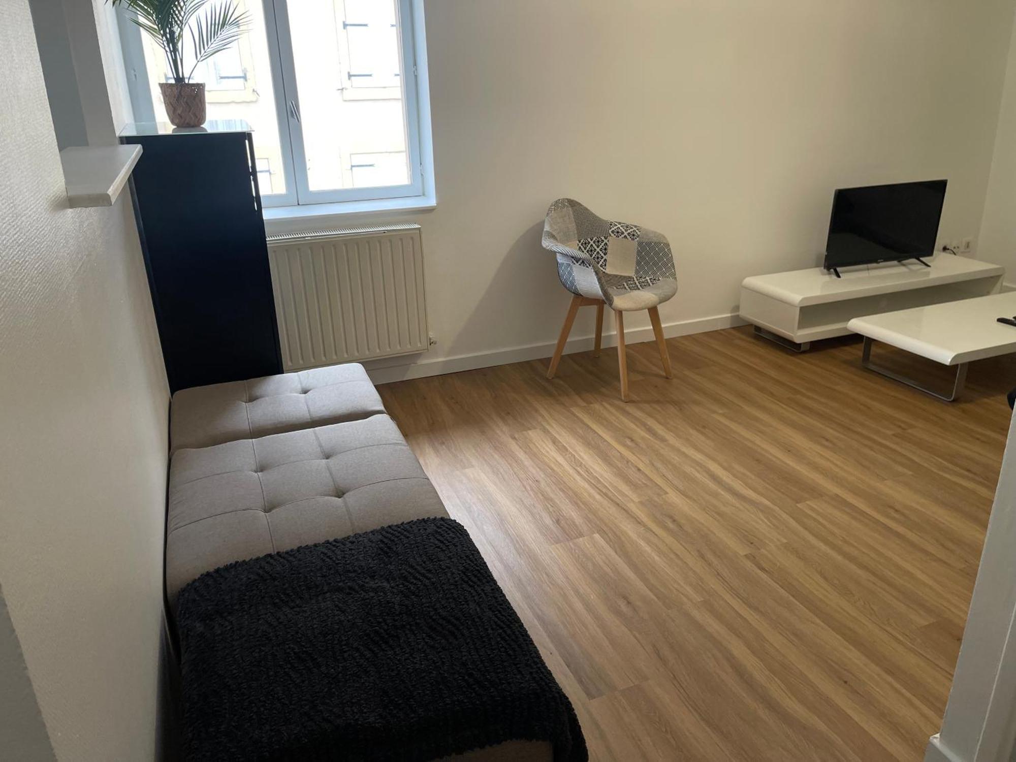 Hexagone Wifi Un Sejour A Part Apartment Longeville-les-Metz Luaran gambar